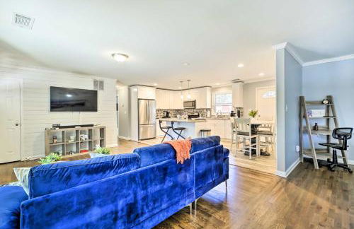 Fire Pit and Deck Atlanta Home about 8 Mi to Dwtn! - Foto 5