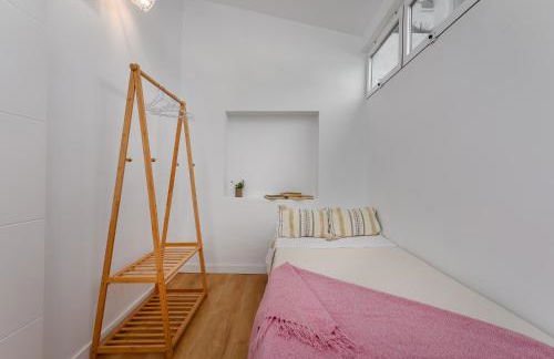 Golden Bay Apartment - Photo 18