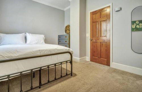 The Bluffton Village Home - 5 BR in Old Town w Carriage Home - Foto 29