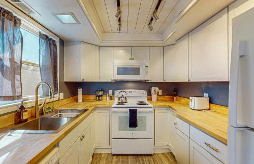 Near Hiking and Biking! Flagstaff Condo with Grill - Foto 10