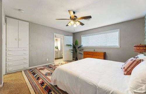 Pet-Friendly Aggie Village - Fire Pit Games and walk to Texas AnM - Foto 29