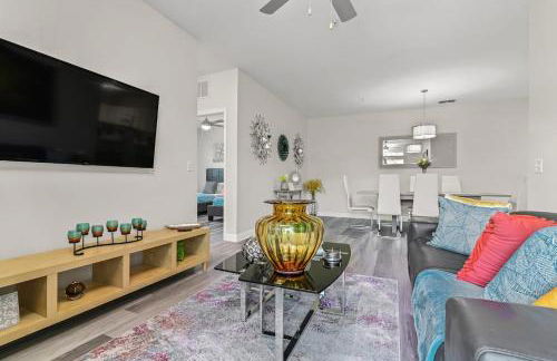 Stylish 3BR Condo Near Disney Pool, Gym & More! - Foto 13