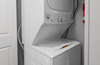 5 Min to Downtown - 7 to Duke - Washer and Dryer - Photo 25