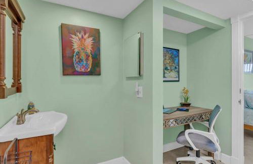 Dreamy Condo 2 minute walk to Beach w King Size Bd - Foto 19