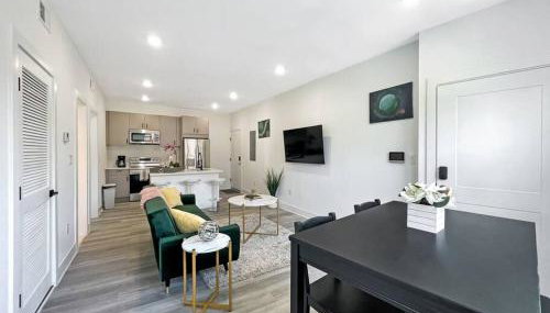 Central DC APT , City Skyline View , Close to All - Foto 3