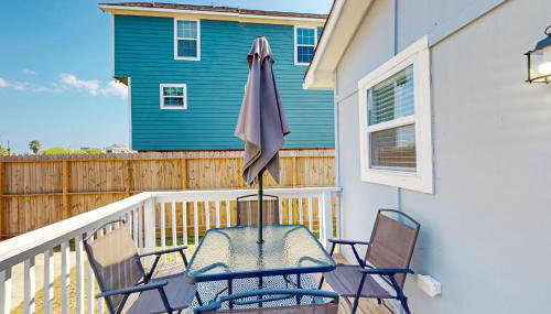 Out of the Blue - Foto 2