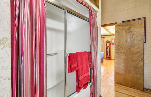 3 Mi to Ruby Falls The Downer House with Yard - Foto 16