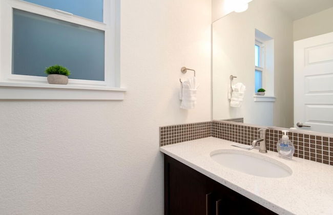 Remarkable Home Near Old Town, Breweries, & River! - Foto 12