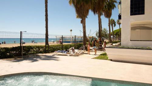 Pins Platja Apartments - Photo 4