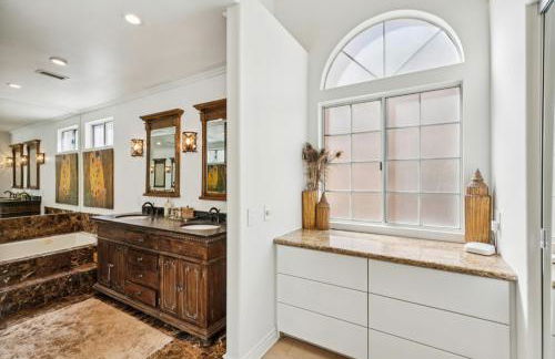 Steps to Main Street Pier Beach 3 Ensuite Bath - Foto 13