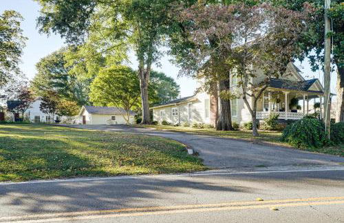 Heart of Historic Chickamauga! Chic Studio with Pool - Foto 26