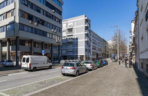 Yellow Breeze Apartment by Cozy Stay - Foto 17