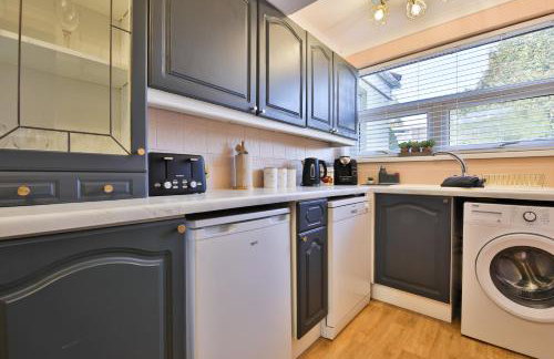 Spacious & Modern Triple-Story Cardiff Home with Pool Table - Foto 31