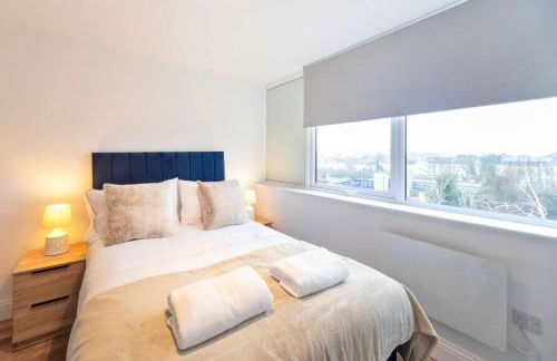 Bright 2BR Apartment at Trinity Point - Foto 12