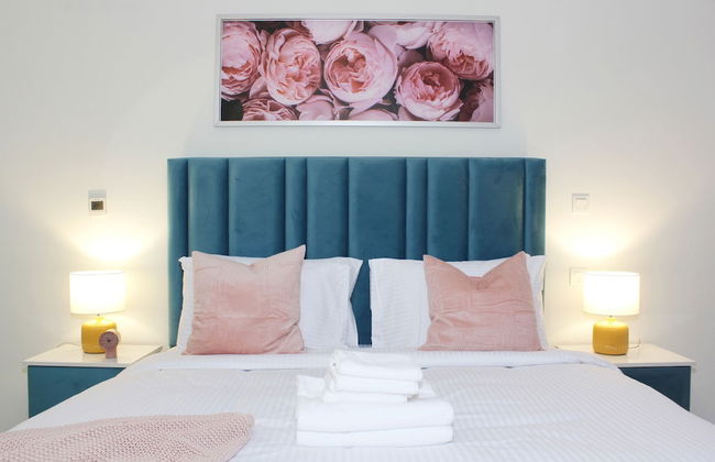 Luxury StayCation - Tranquil Retreat With Beautiful Park Views - Photo 11