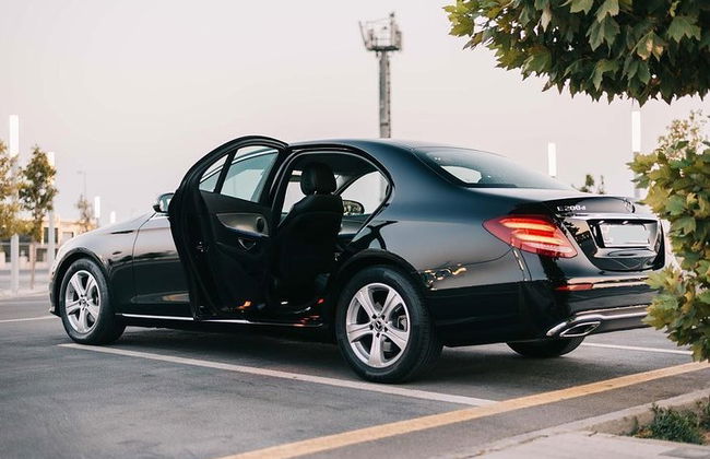 Arrival Private Transfer from Bilbao airport BIO to Bilbao City by Business Car - Photo 5