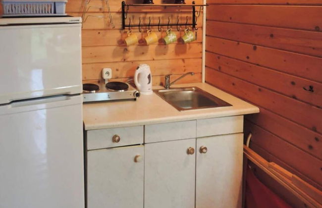 Bungalow Near Turquoise Lake and Baltic Sea - Photo 3