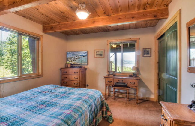 Chamberland Getaway Lake Views w/ Deck! - Foto 4