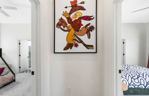 Mid-Century Modern Escape hikingbiking nearby! - Foto 23