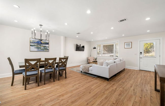 Beautifully Modern Cottage in Historic Norcross - Foto 6