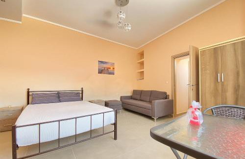 SamolisApartment - Photo 15