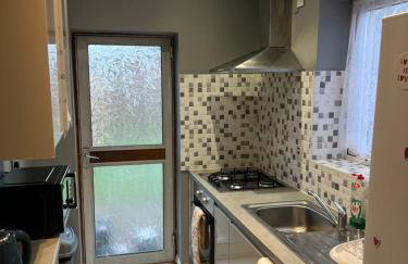 Five Oaks House- Entire 3 Bedroom House for Family & Contractors with up to 5 sleep- NO PARTIES ALLOWED - Foto 36