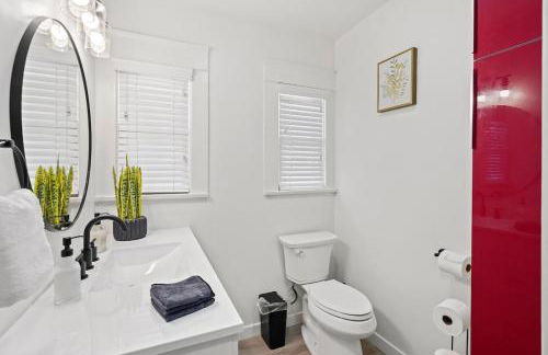 1 mile from the Beach Fire Pit, Patio, Parking! - Foto 24