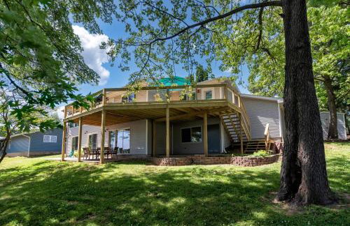 Waterfront 3BR Loft w Dock on Lake of Egypt - Foto 13