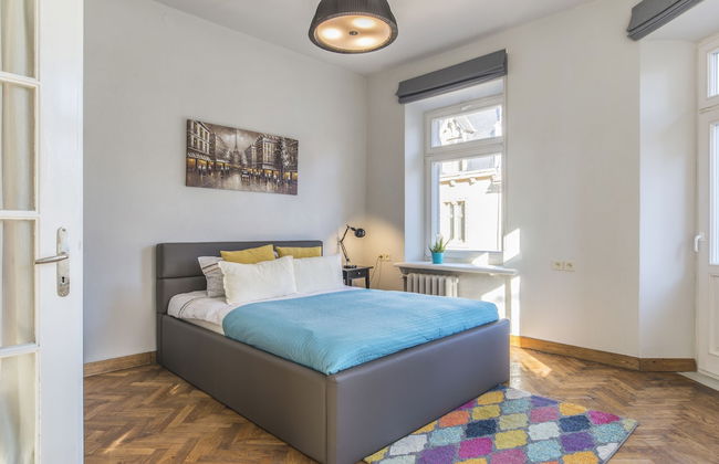 Greystone Suites & Apartments - Photo 19