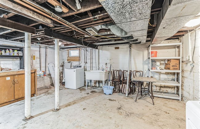 Unique Charmer: Outdoor Space & More Near Um 3 Bedroom Home by RedAwning - Foto 21