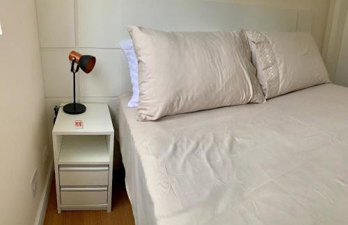 205- Apartamento 1 quarto suite, Encantador, amplo e decorado, mobiliario moderno, cozinha completa com utensílios , Excelente vista da cidade e localização privelegiada no bairro Bigorrilho , - Photo 3