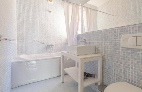 Amazing Apartment In Lukovo With Wifi - Foto 20