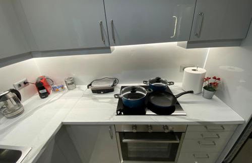 Holy 2 Bedrooms Apartment in Marousi - Foto 13