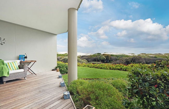 Dolphin Beach E5 - Photo 10