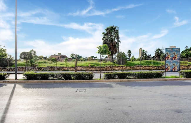 City Apartment w/ Balcony - Foto 29