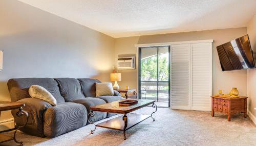 Lake Access and Community Pool Cozy Condo in Mound - Foto 3