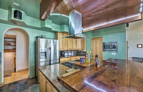 Lakefront Country Home with Waterslide and Trampoline! - Foto 10