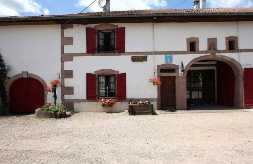 Gîte spacieux avec terrasse, 3 chambres, équipements bébé, à 16 km de Gérardmer - FR-1-589-23 - Foto 7