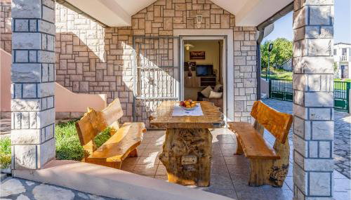 Awesome Apartment In Kavran With Wifi - Foto 2