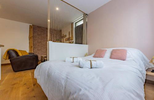 Saint Martial - Stationnement - Clim - Foto 5