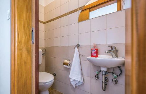 Four-Bedroom Holiday Home In Bregi - Foto 32