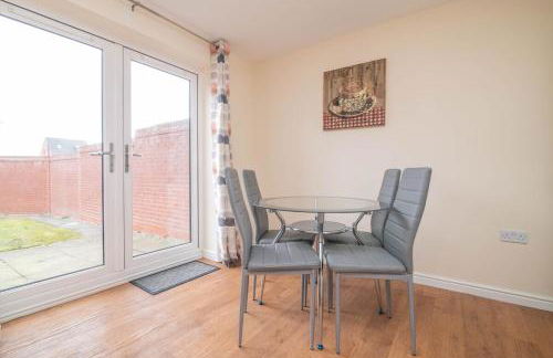 Quiet and Lovely 3-bed house parking and garden - Foto 7