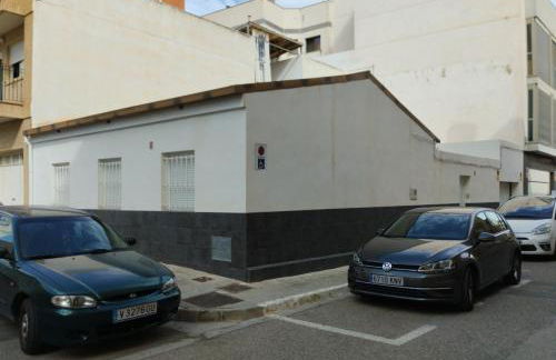 Casa cerca de la playa con patio y garaje privado - Foto 16