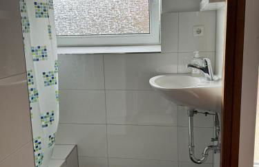 Zimmervermietung mit gemeinschafts Bad und Küche - Foto 2