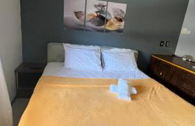Paraíso PÉ NA AREIA no coração do Litoral Norte - FRENTE MAR - Loft projetado para que você tenha a melhor experiência em hospedagem - condomínio mais procurado da Estrada do Côco - Varanda com vista espetacular para o mar - lazer e TRANQUILIDADE - Foto 11
