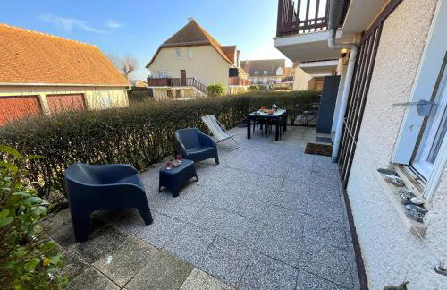 Petite cour privée - à 1minute à pied de la plage - Photo 37