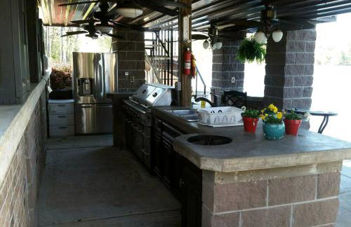 Spacious Rental with Incredible Views for a Group Vacation in Royal, Arkansas - Foto 33