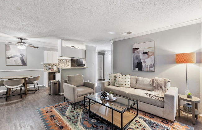 Landing Grand Prairie - Photo 32