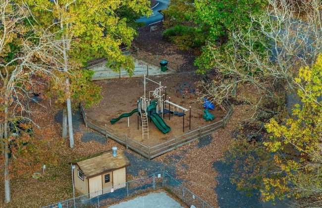 Somerset Lodge by Avantstay Hot Tub Lake Access Community Amenities - Foto 57