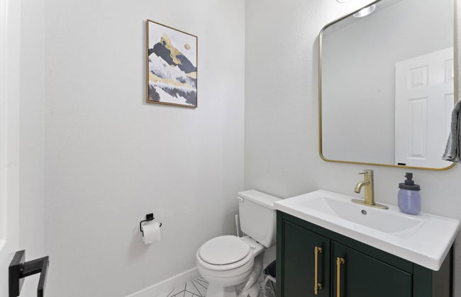 Remote Work Friendly King Beds Fast Wifi 3BR - Foto 16